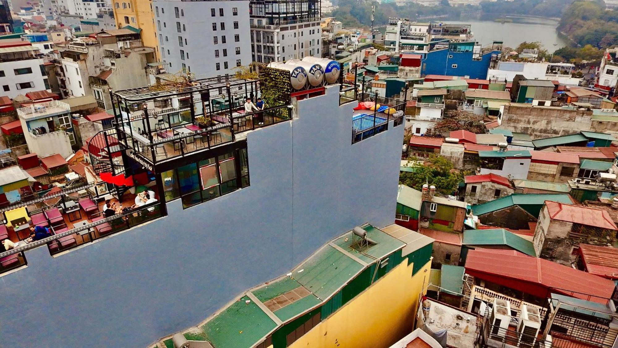 Lakeview Backpackers Hostel & Rooftop Bar ハノイ市 エクステリア 写真